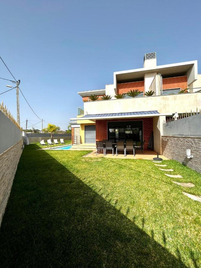 Funtastic Villa With Pool Albufeira Exterior photo